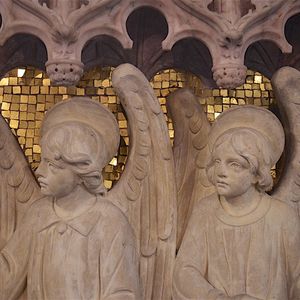Angels on reredos