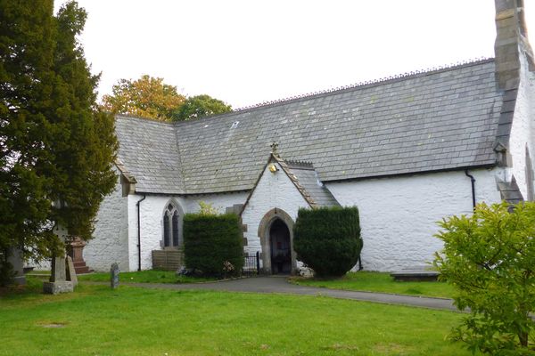 St Digain, Llangernyw