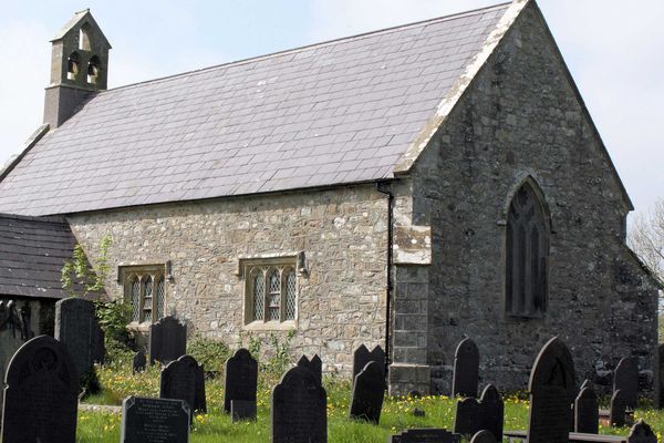 St Llwydian, Bodffordd