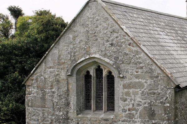 St Cwyllog, Llangwyllog