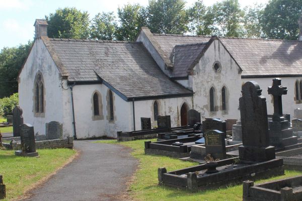 Llandyry Church, Llandyry