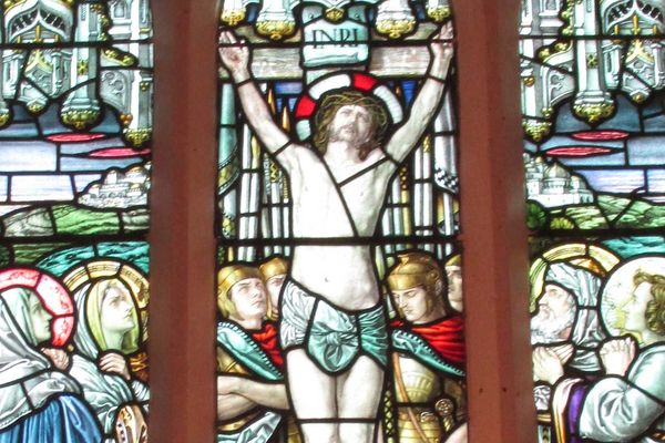 St Brynach, Dinas Cross