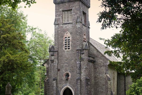 St Michael, Eglwys Newydd