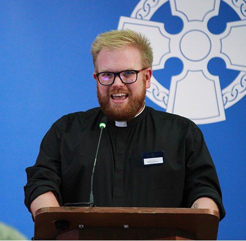 Revd Matthew Davis, Mons cr.JPG