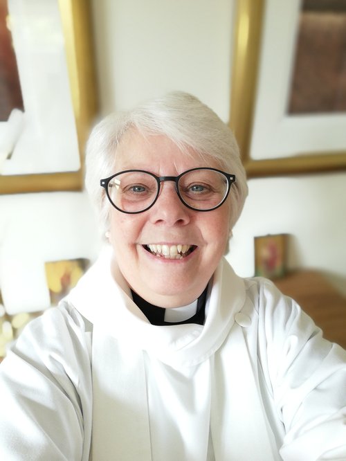 Revd Sue.jpg