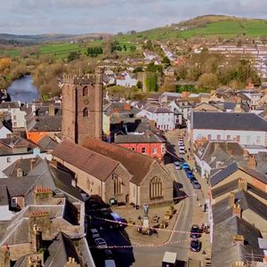 St Mary, Brecon.png