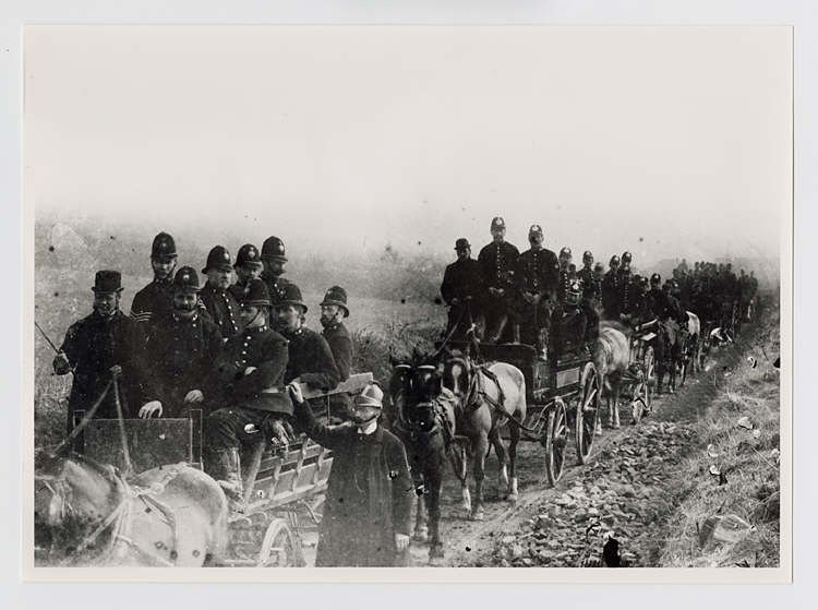 Tithe War Carmarthen, police being brought in.jpg