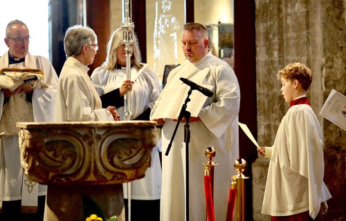 enthronement 8.JPG
